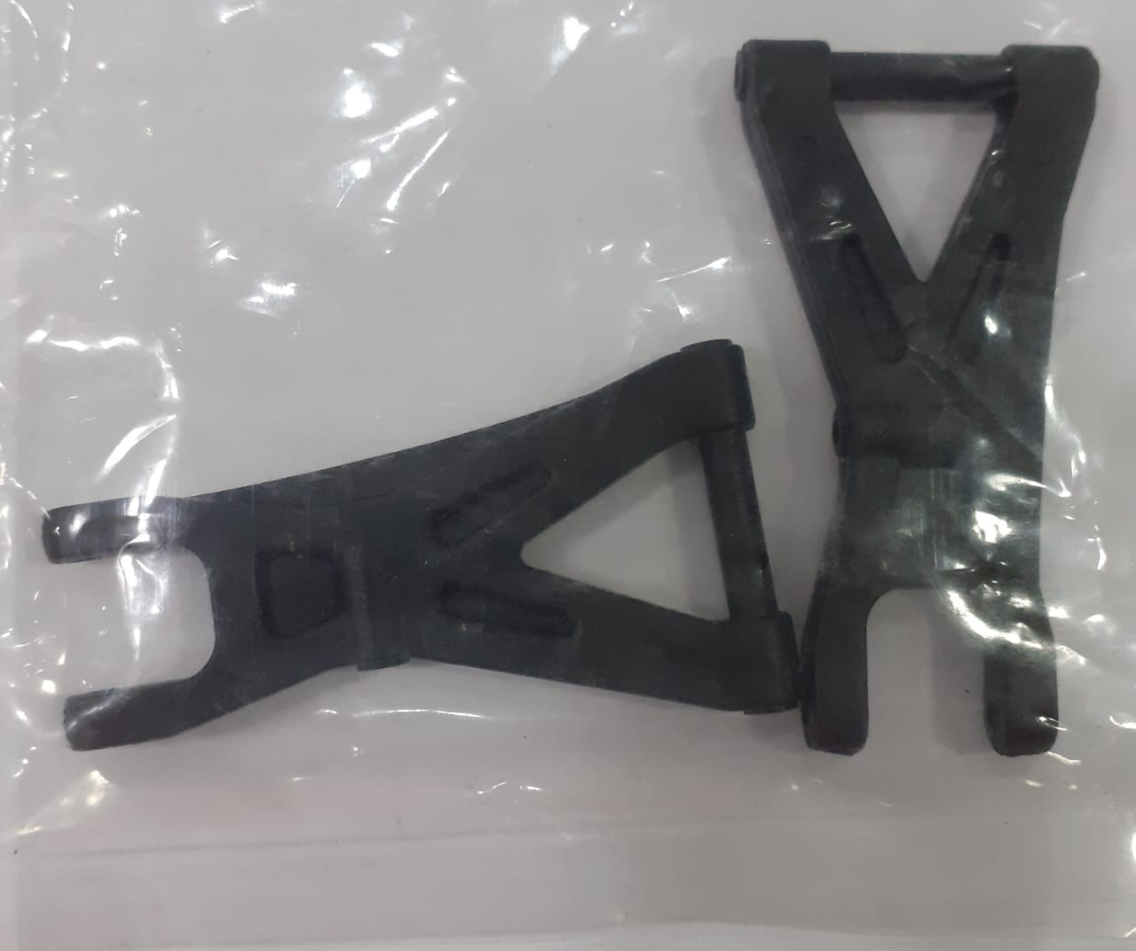 FRONT LOWER SUSPENSION ARM